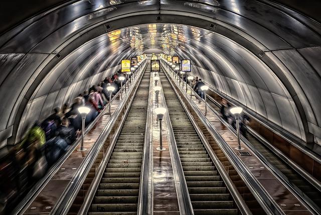 эскалатор метро